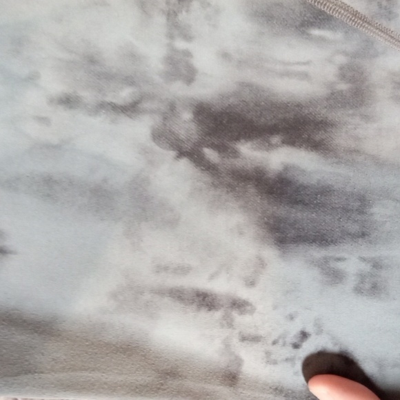 Lululemon Bundle Of Two Leggings Outdoor Gym Running Womens 4(fair) - Picture 3 of 12